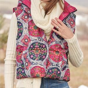 Fiorella reversible, packable vest. New with tags from Sundance.